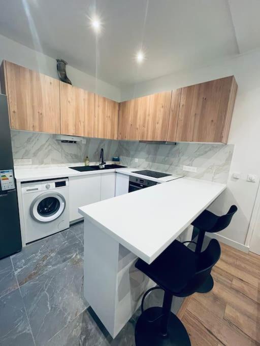 Charmant Appartement Americain Saint-Denis  Exterior foto